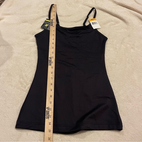 Maiden form nwt black compression shapewear tank top - Picture 3 of 10
